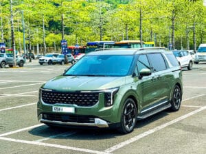 thuê xe carnival đi núi bà tây ninh